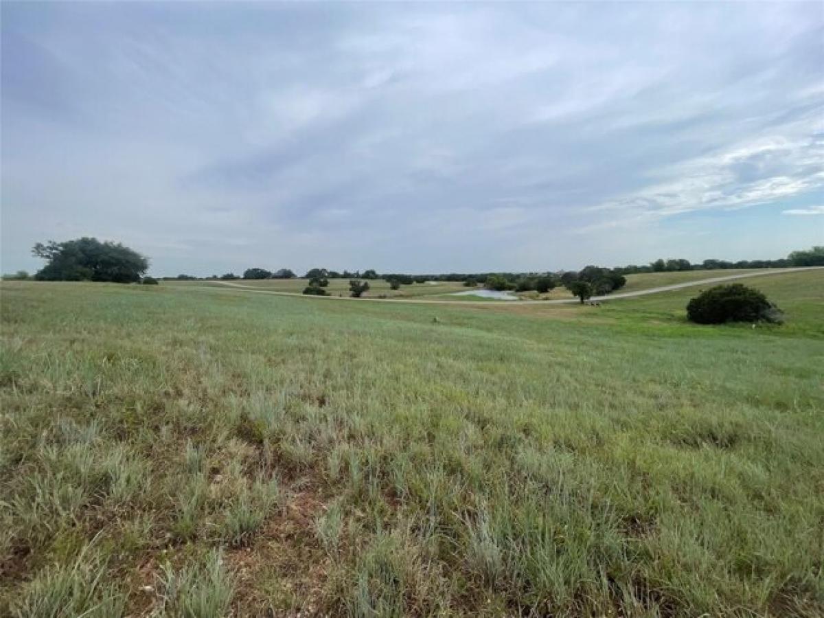 Picture of Residential Land For Sale in Cleburne, Texas, United States