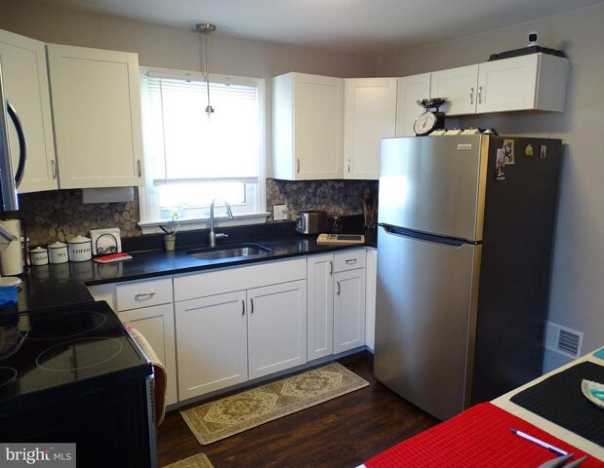 Picture of Home For Sale in York, Pennsylvania, United States