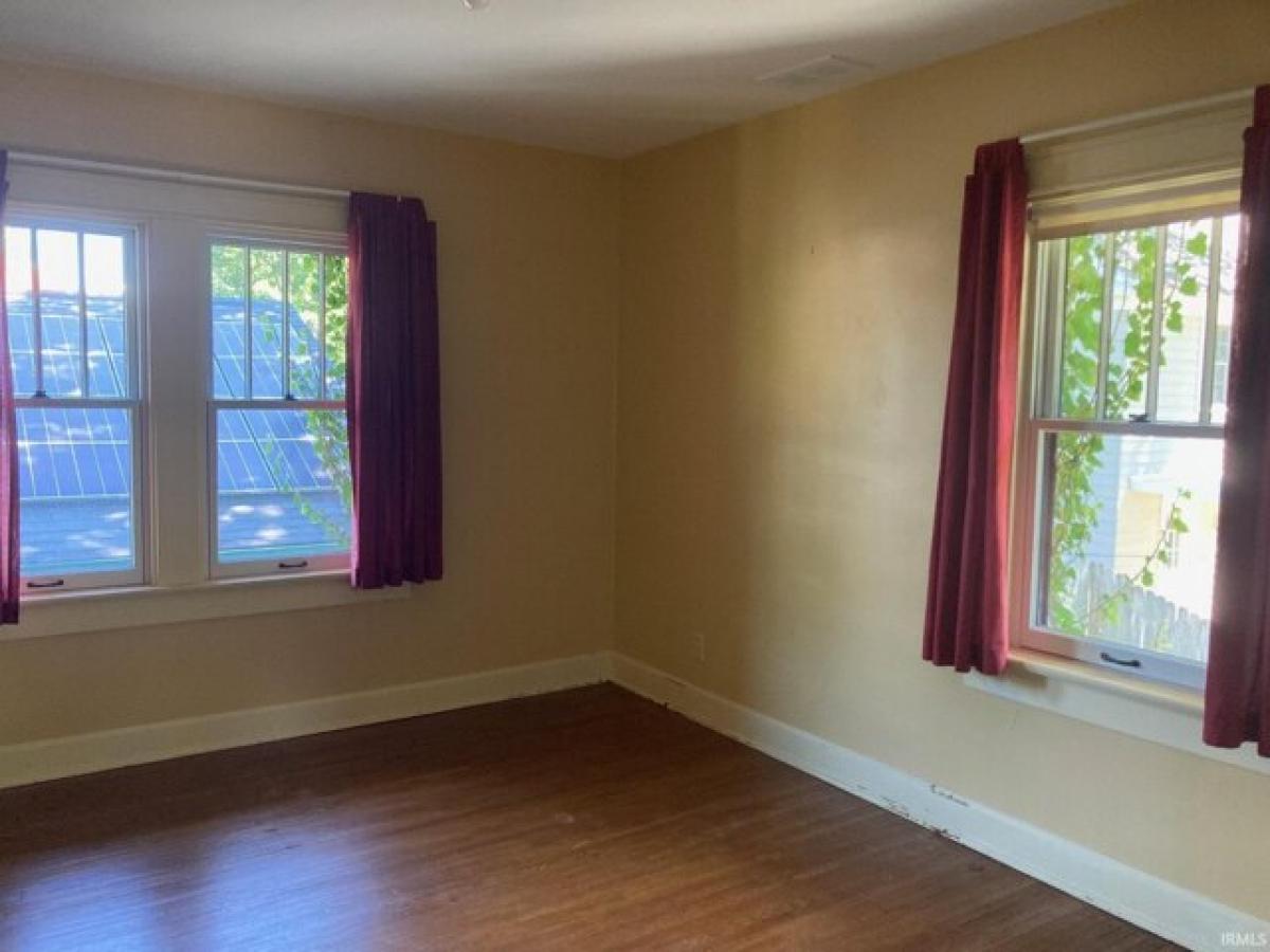 Picture of Home For Sale in Bloomington, Indiana, United States