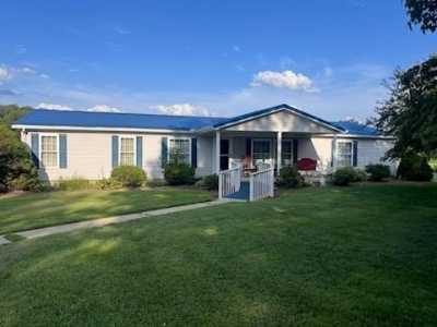 Home For Sale in Utica, Kentucky