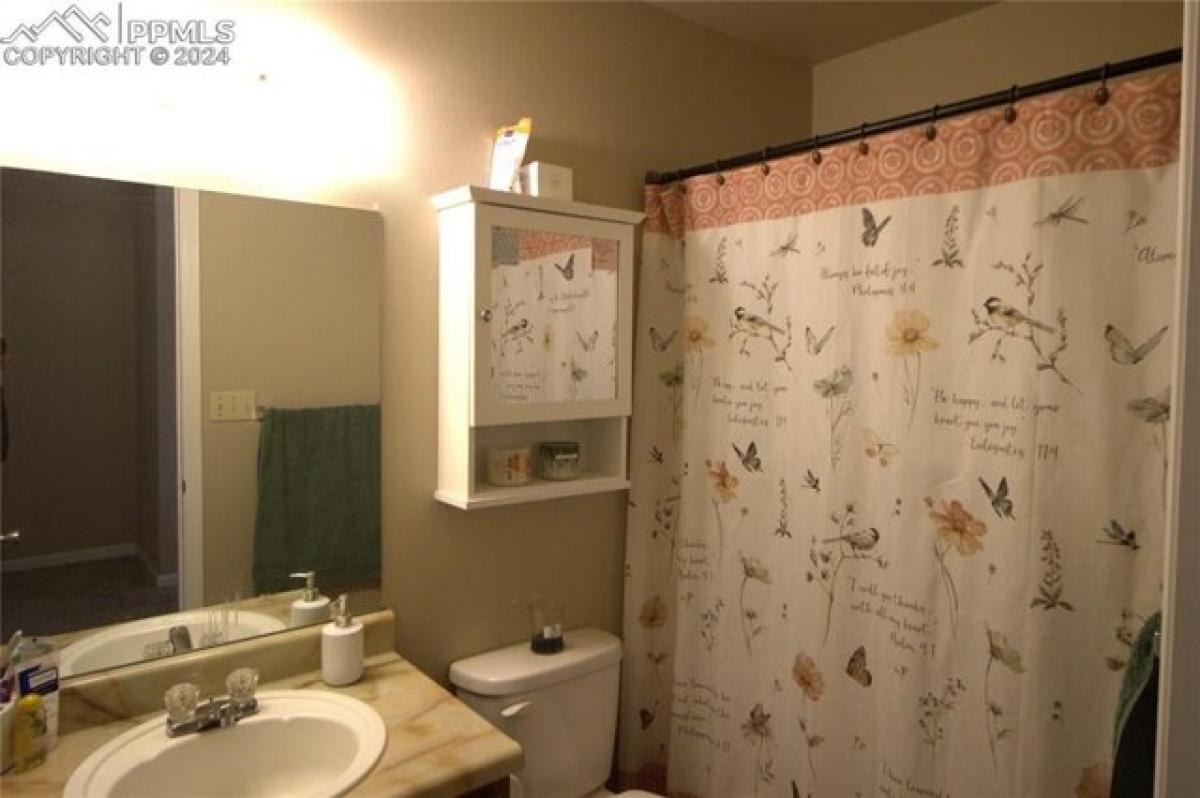 Picture of Home For Sale in Woodland Park, Colorado, United States