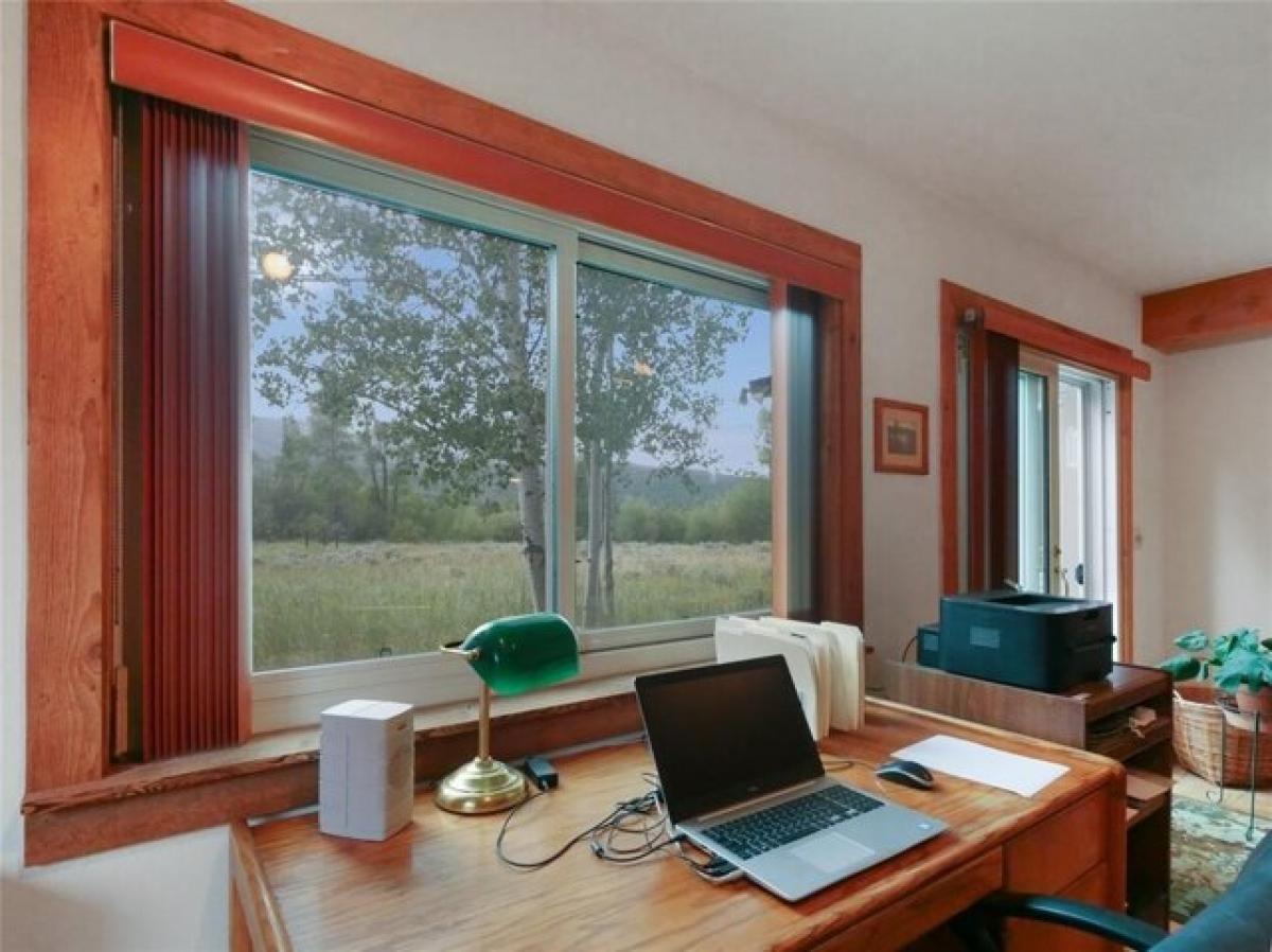 Picture of Home For Sale in Silverthorne, Colorado, United States