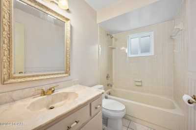 Home For Sale in Ormond Beach, Florida