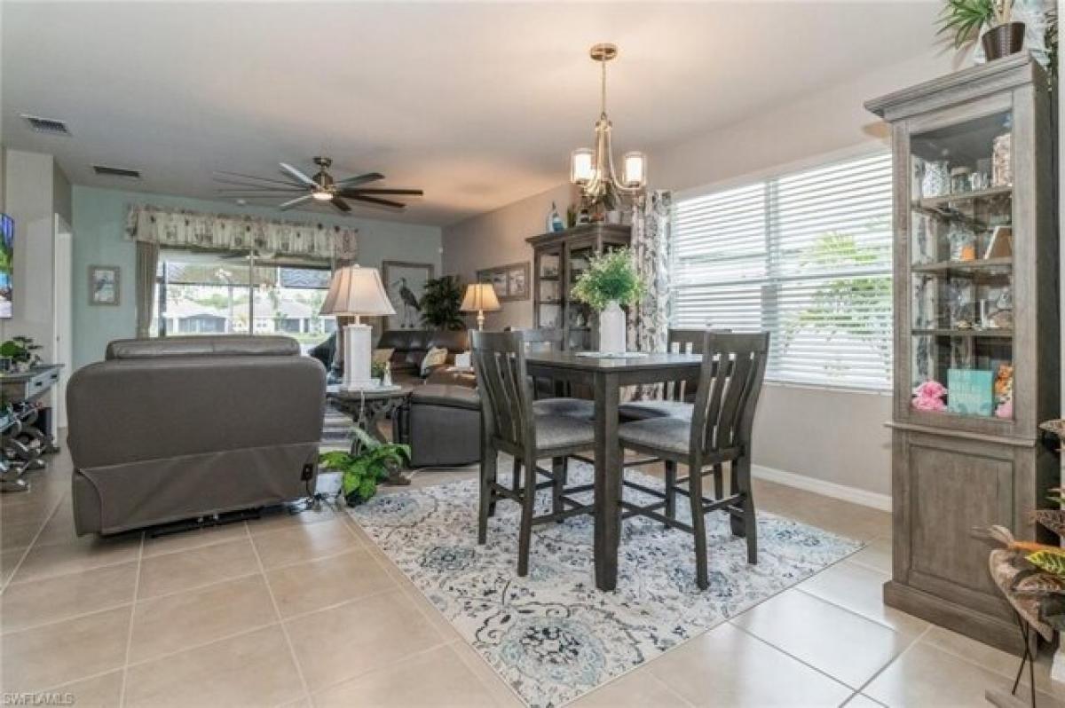 Picture of Home For Sale in North Fort Myers, Florida, United States
