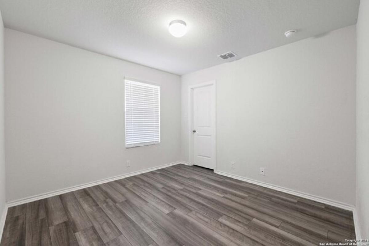 Picture of Home For Sale in Converse, Texas, United States