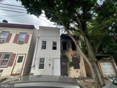 Home For Rent in Trenton, New Jersey
