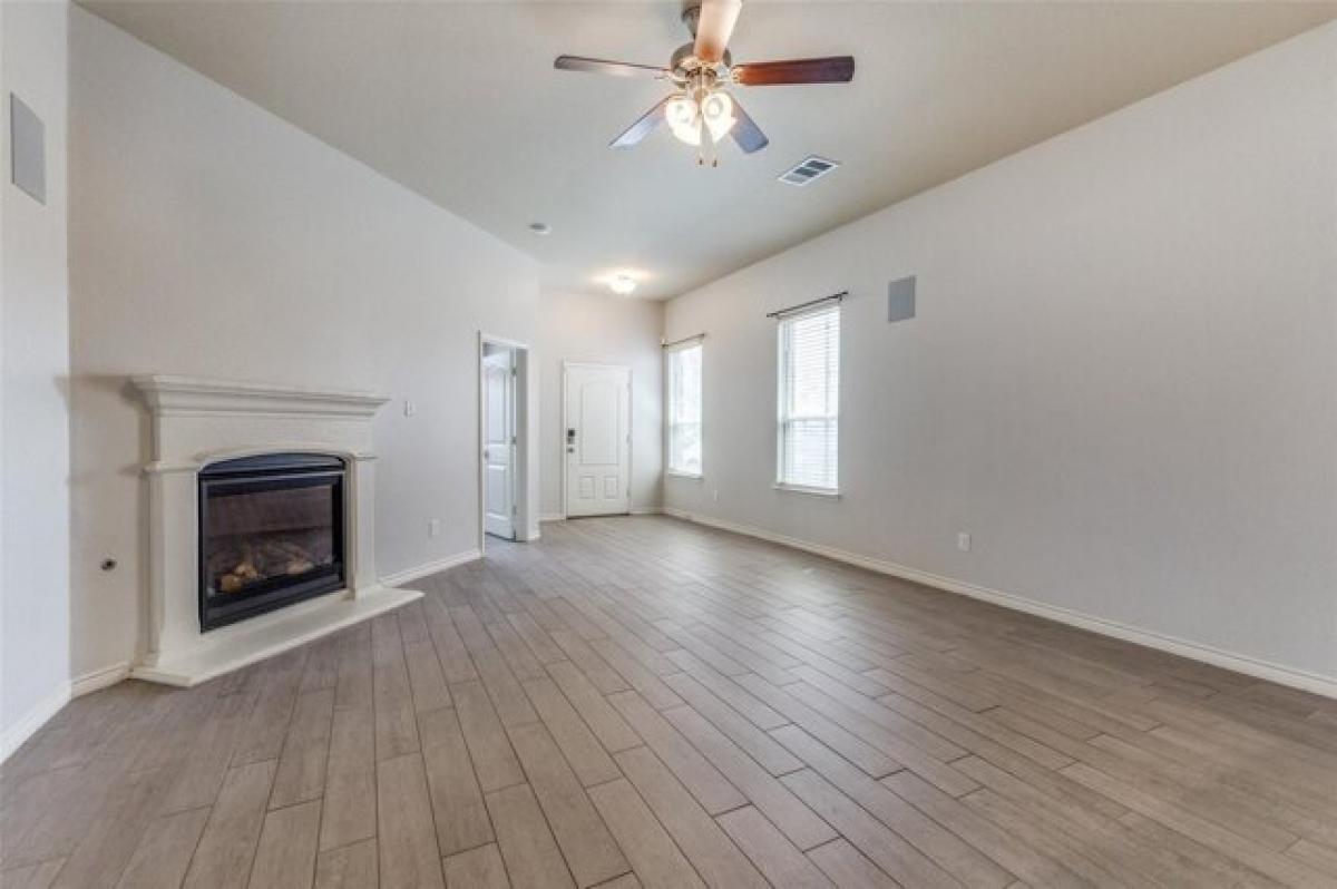 Picture of Home For Sale in Forney, Texas, United States