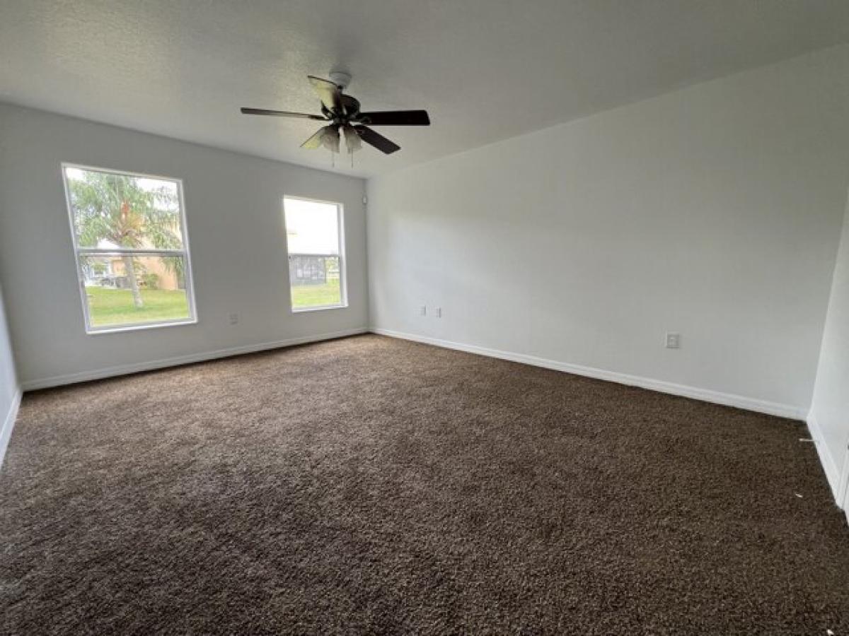 Picture of Home For Sale in Poinciana, Florida, United States