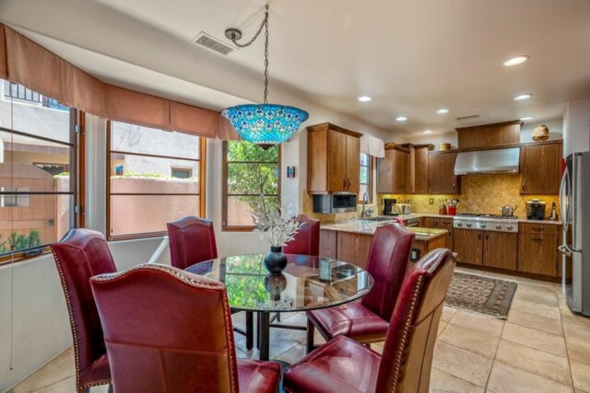 Picture of Home For Sale in Santa Fe, New Mexico, United States