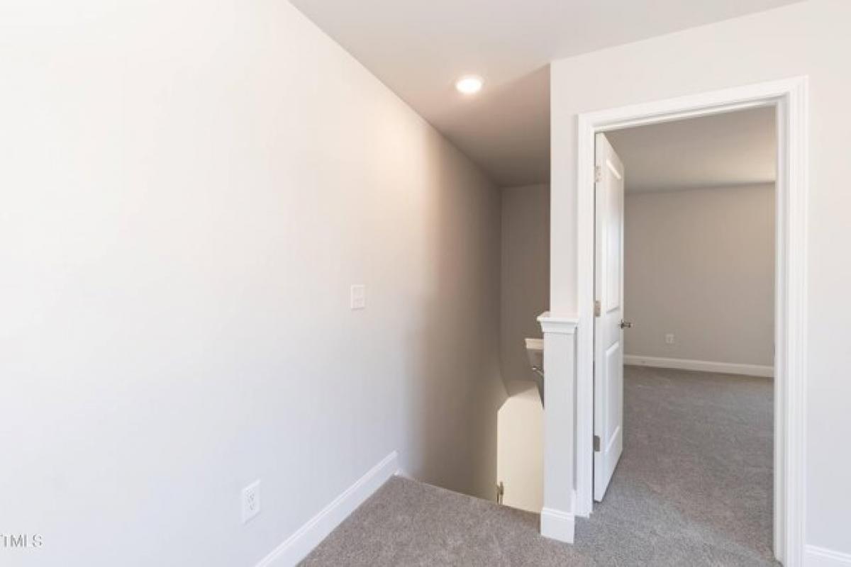 Picture of Home For Sale in Garner, North Carolina, United States