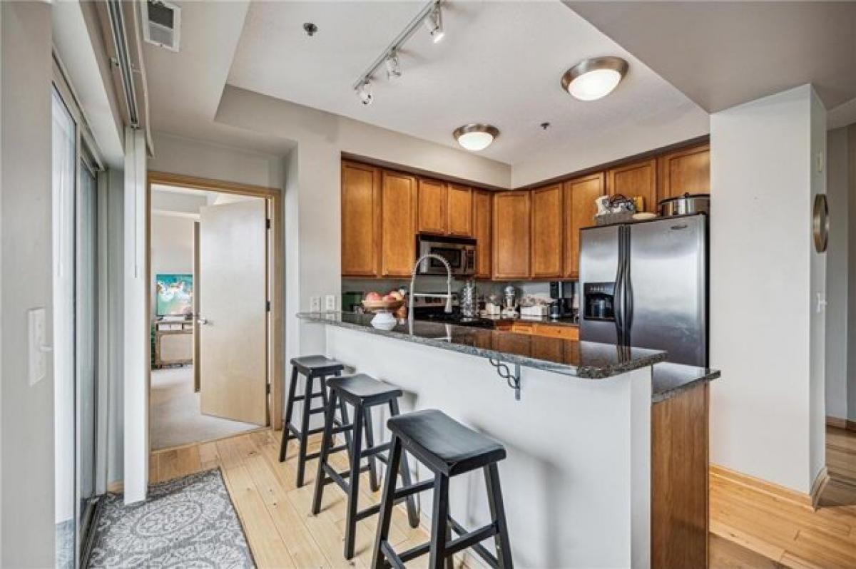 Picture of Home For Sale in Burnsville, Minnesota, United States