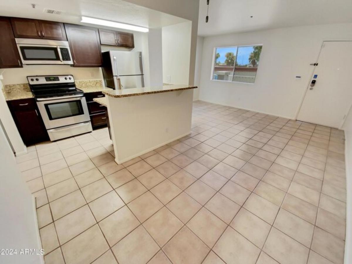 Picture of Home For Sale in Surprise, Arizona, United States