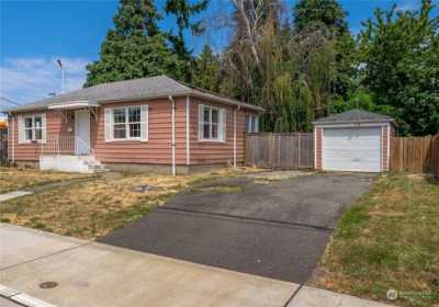 Home For Sale in Tacoma, Washington
