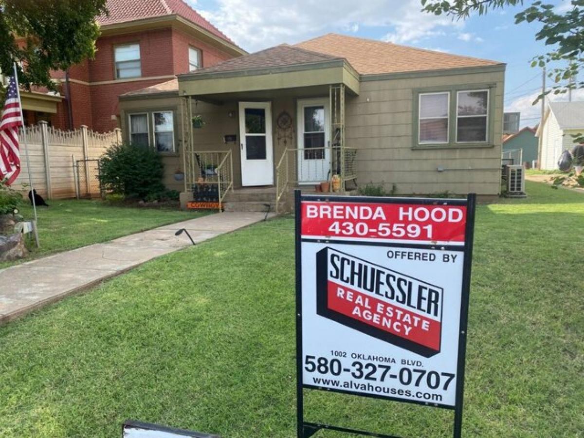 Picture of Home For Sale in Alva, Oklahoma, United States