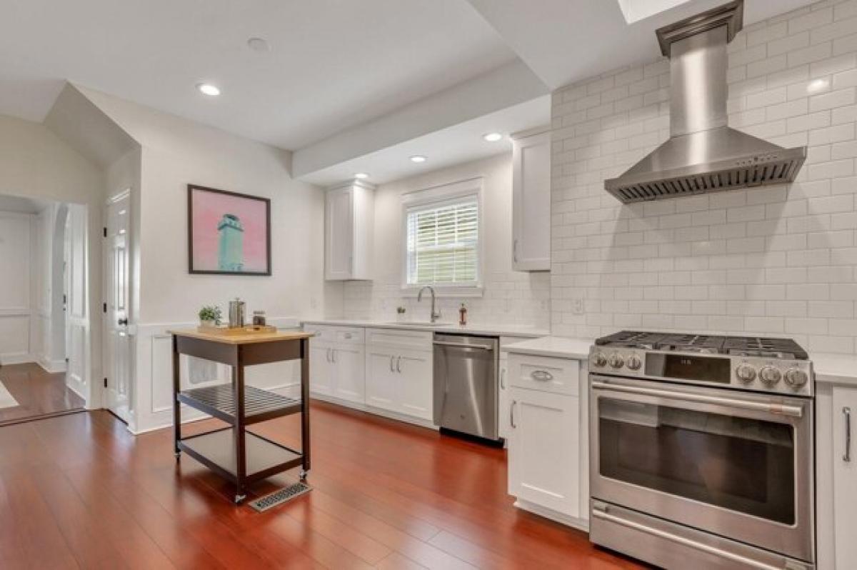 Picture of Home For Sale in Charleston, South Carolina, United States