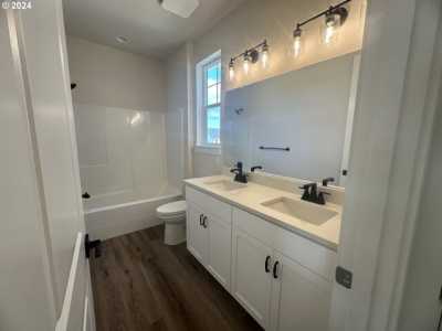 Home For Sale in Beaverton, Oregon