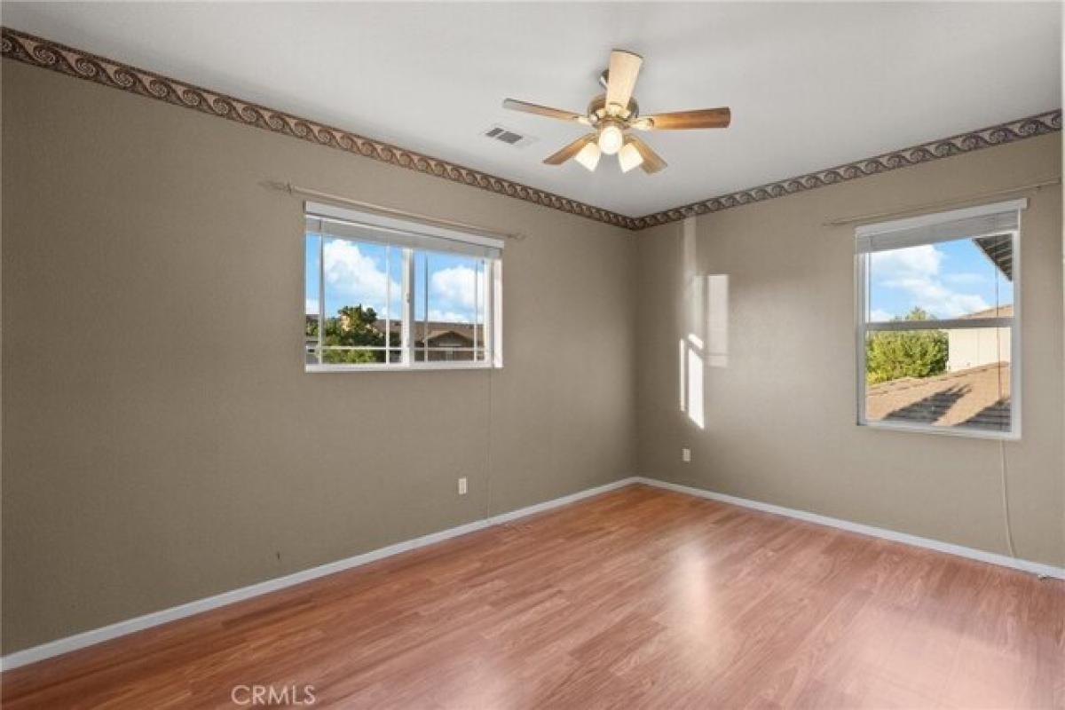 Picture of Home For Sale in Palmdale, California, United States