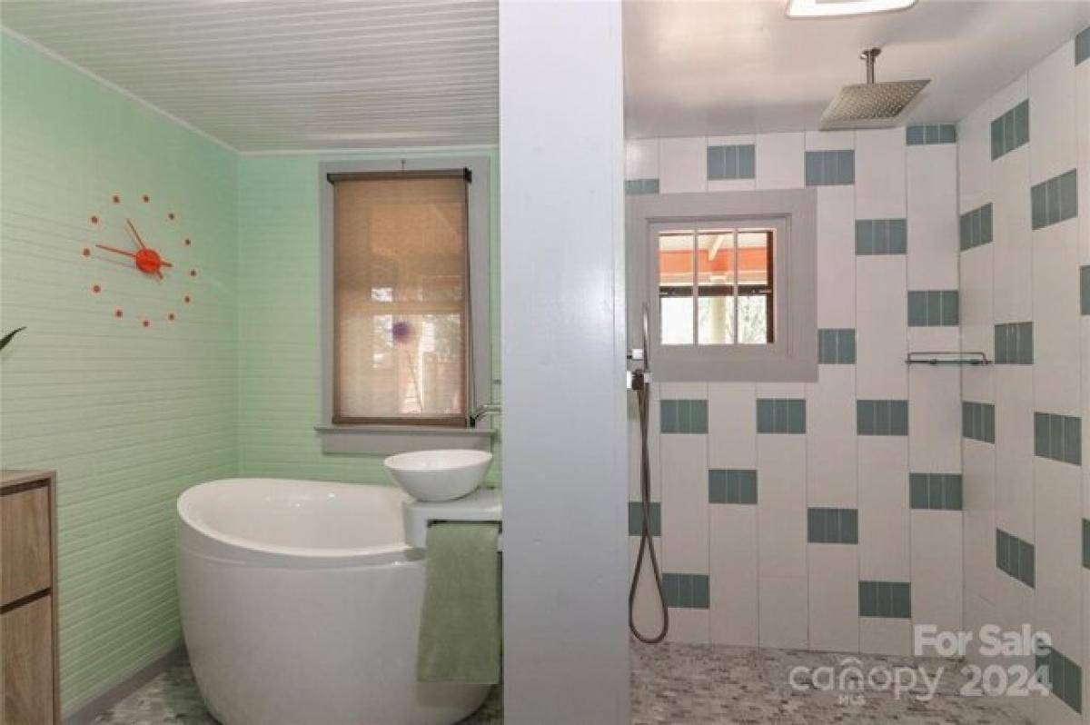 Picture of Home For Sale in Statesville, North Carolina, United States