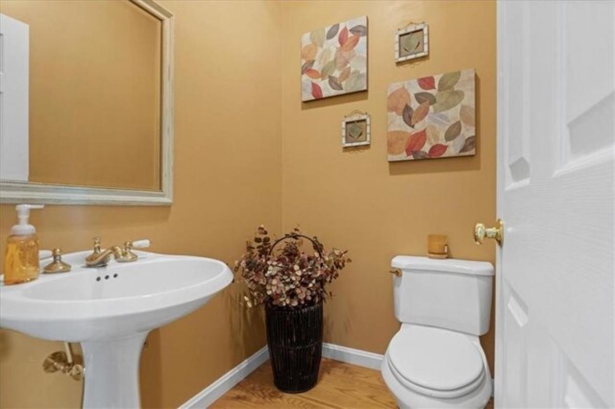 Picture of Home For Sale in Butler, Pennsylvania, United States