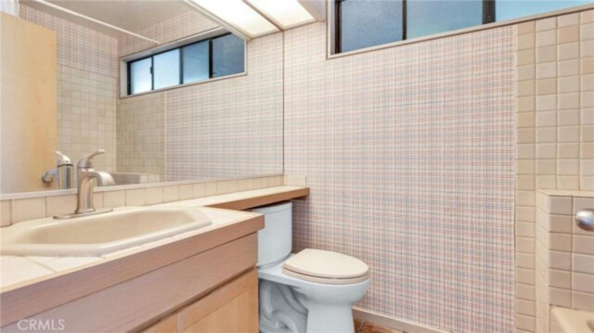 Picture of Home For Sale in Malibu, California, United States