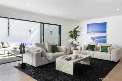 Home For Sale in Beverly Hills, California