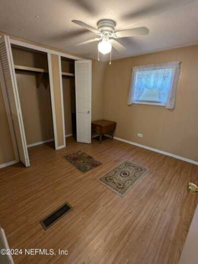 Home For Sale in Interlachen, Florida