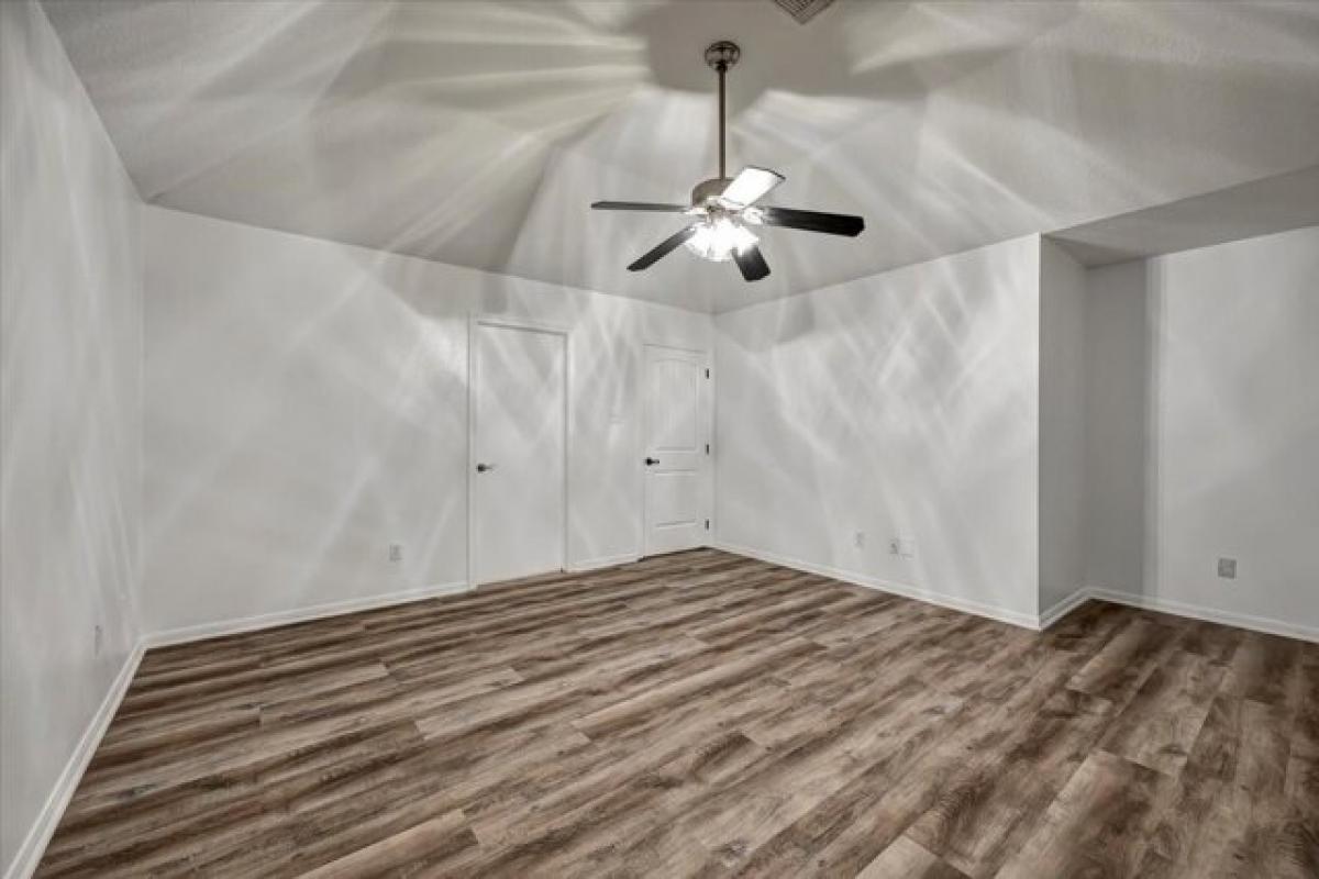 Picture of Home For Sale in Dickinson, Texas, United States