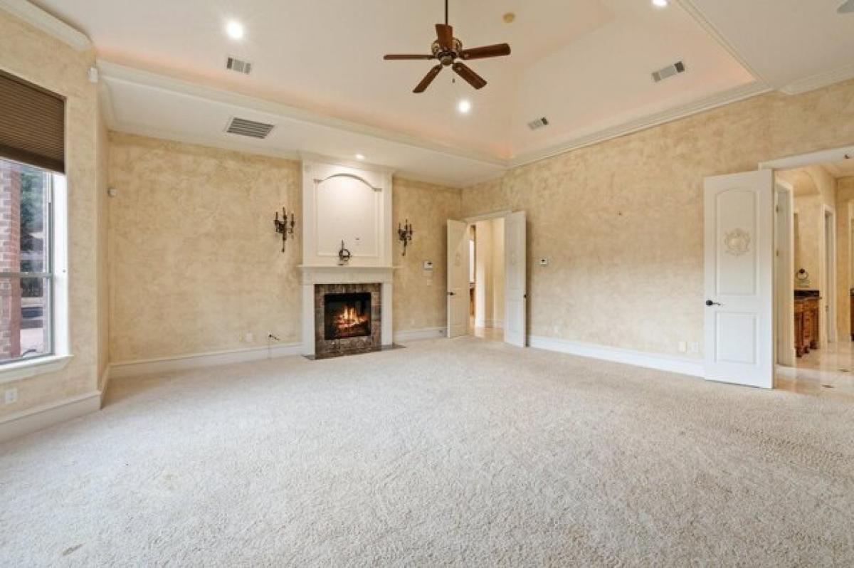 Picture of Home For Sale in Cedar Hill, Texas, United States