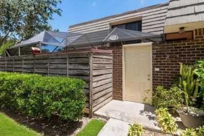 Home For Sale in Palm Beach Gardens, Florida