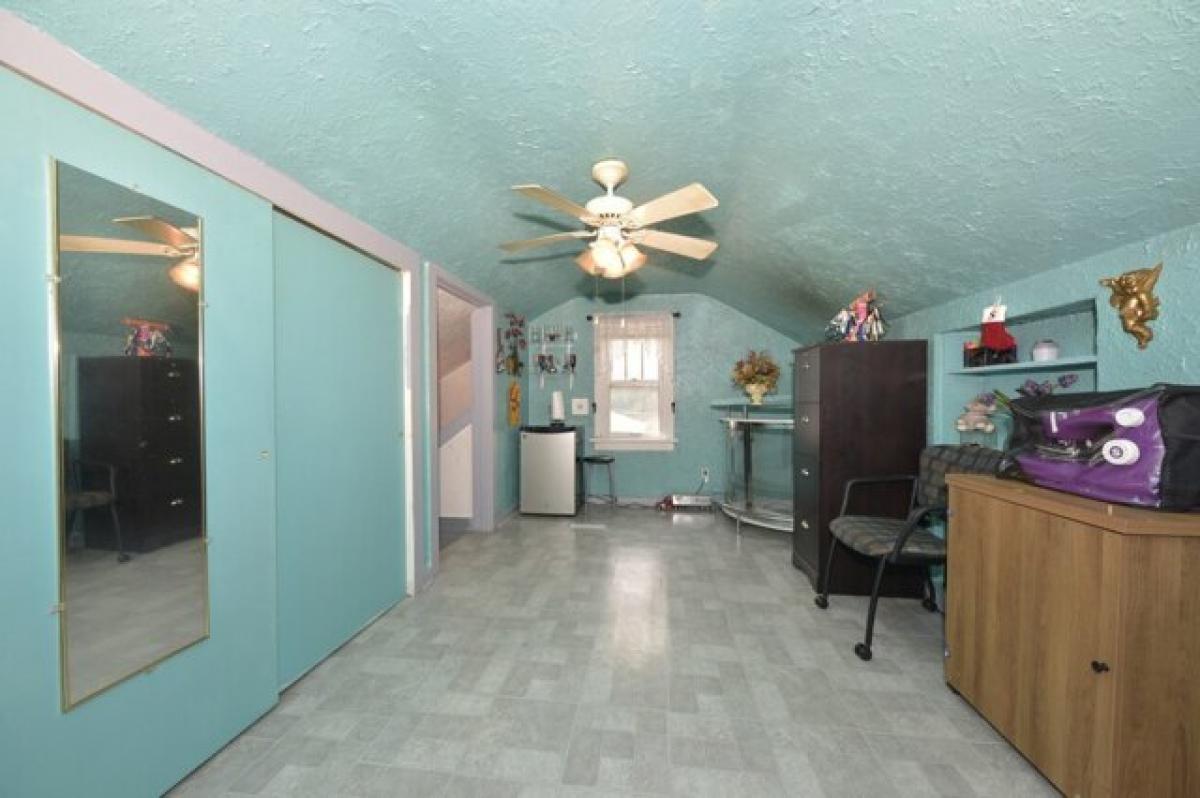 Picture of Home For Sale in Milwaukee, Wisconsin, United States