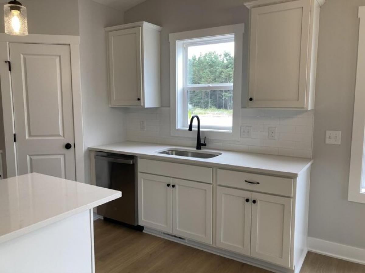 Picture of Home For Sale in Grand Haven, Michigan, United States