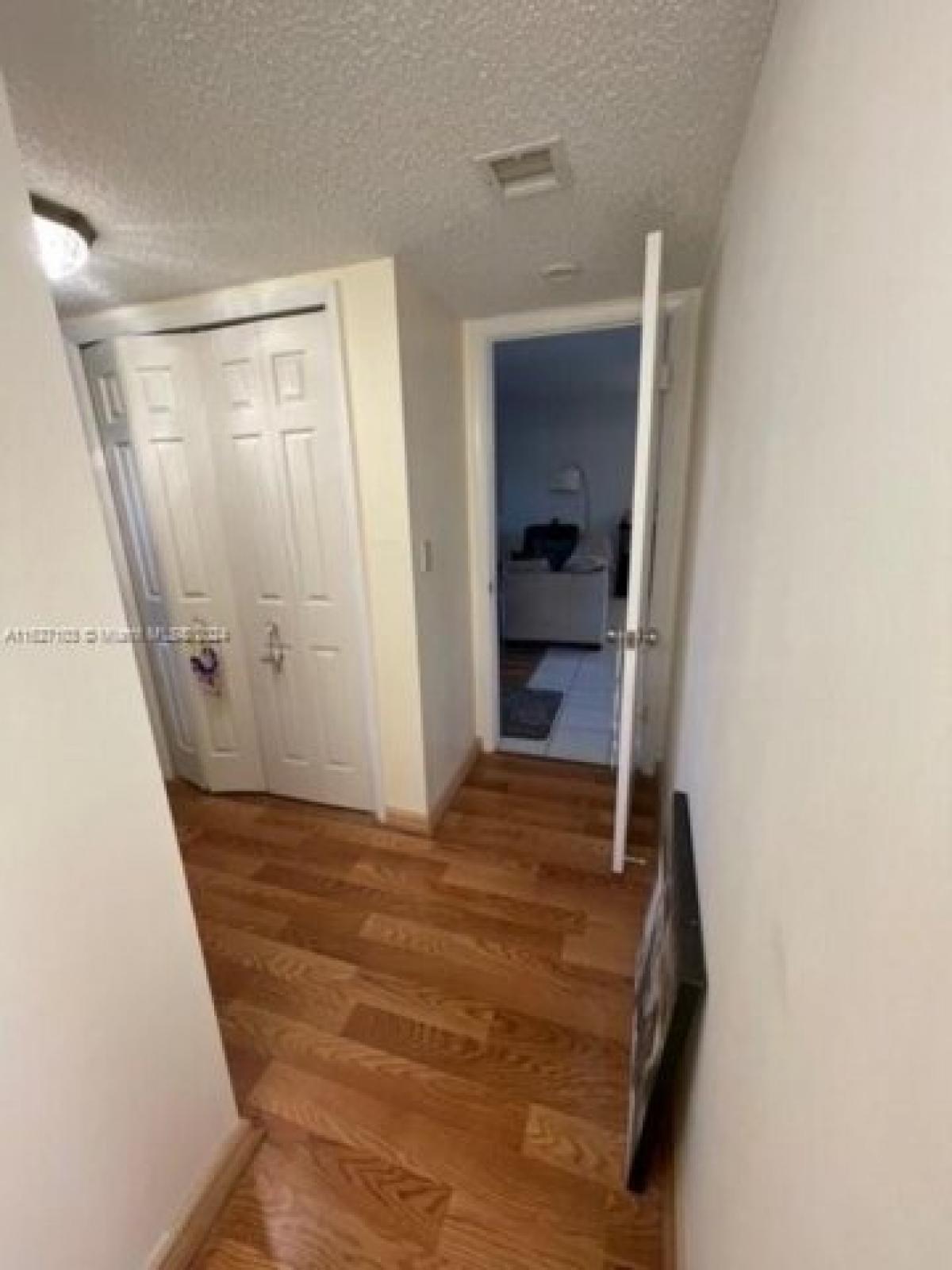 Picture of Home For Sale in Weston, Florida, United States