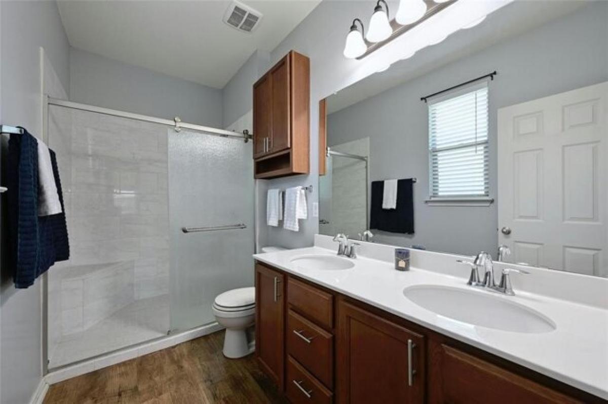 Picture of Home For Sale in Kyle, Texas, United States