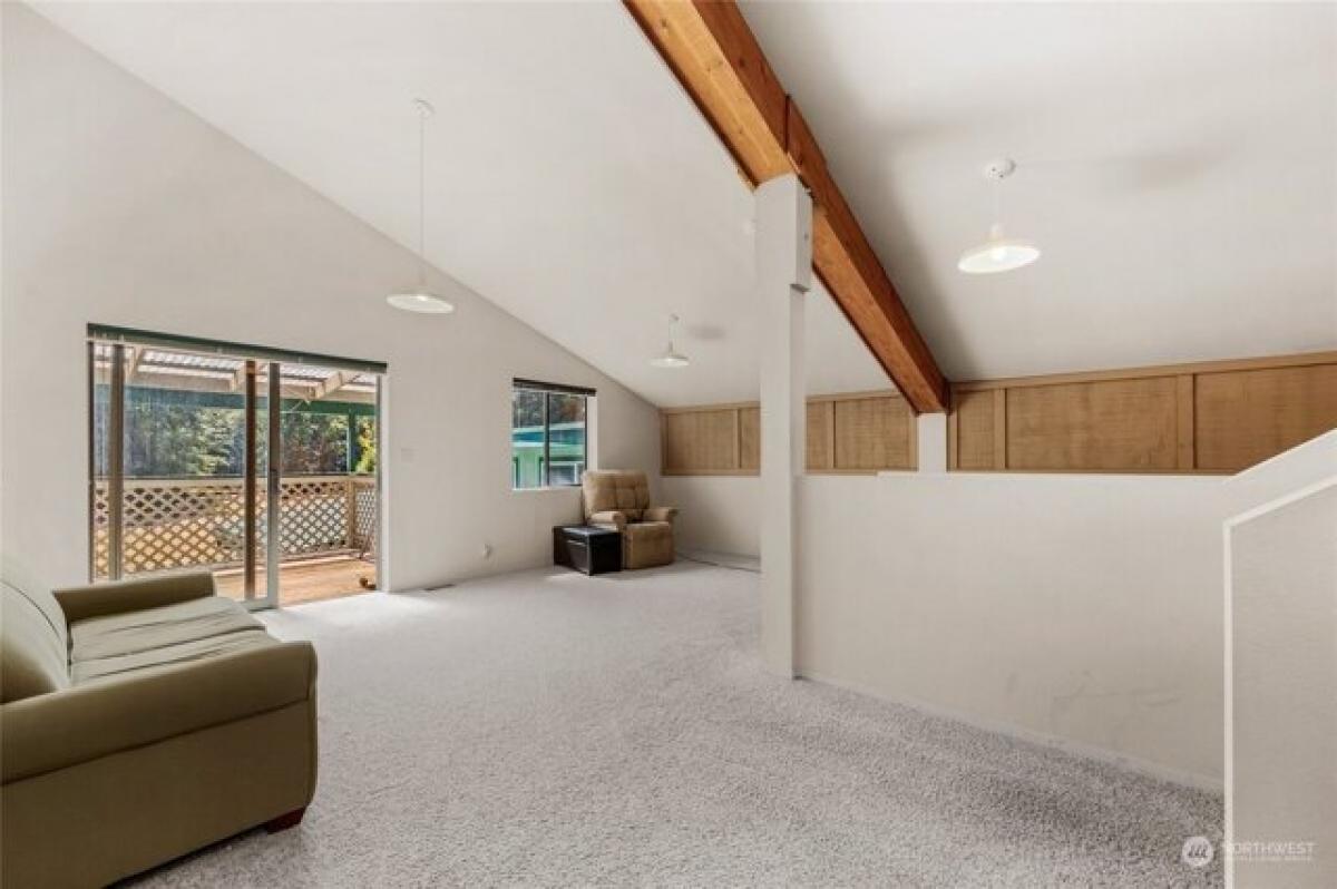 Picture of Home For Sale in Camano Island, Washington, United States