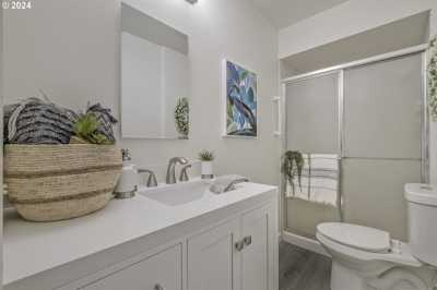 Home For Sale in Hillsboro, Oregon