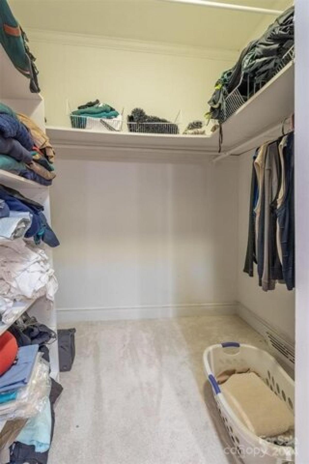 Picture of Home For Sale in Morganton, North Carolina, United States