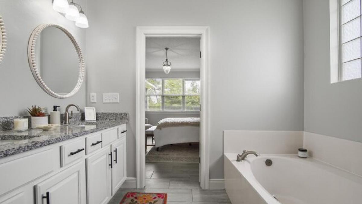 Picture of Home For Sale in Freeport, Florida, United States