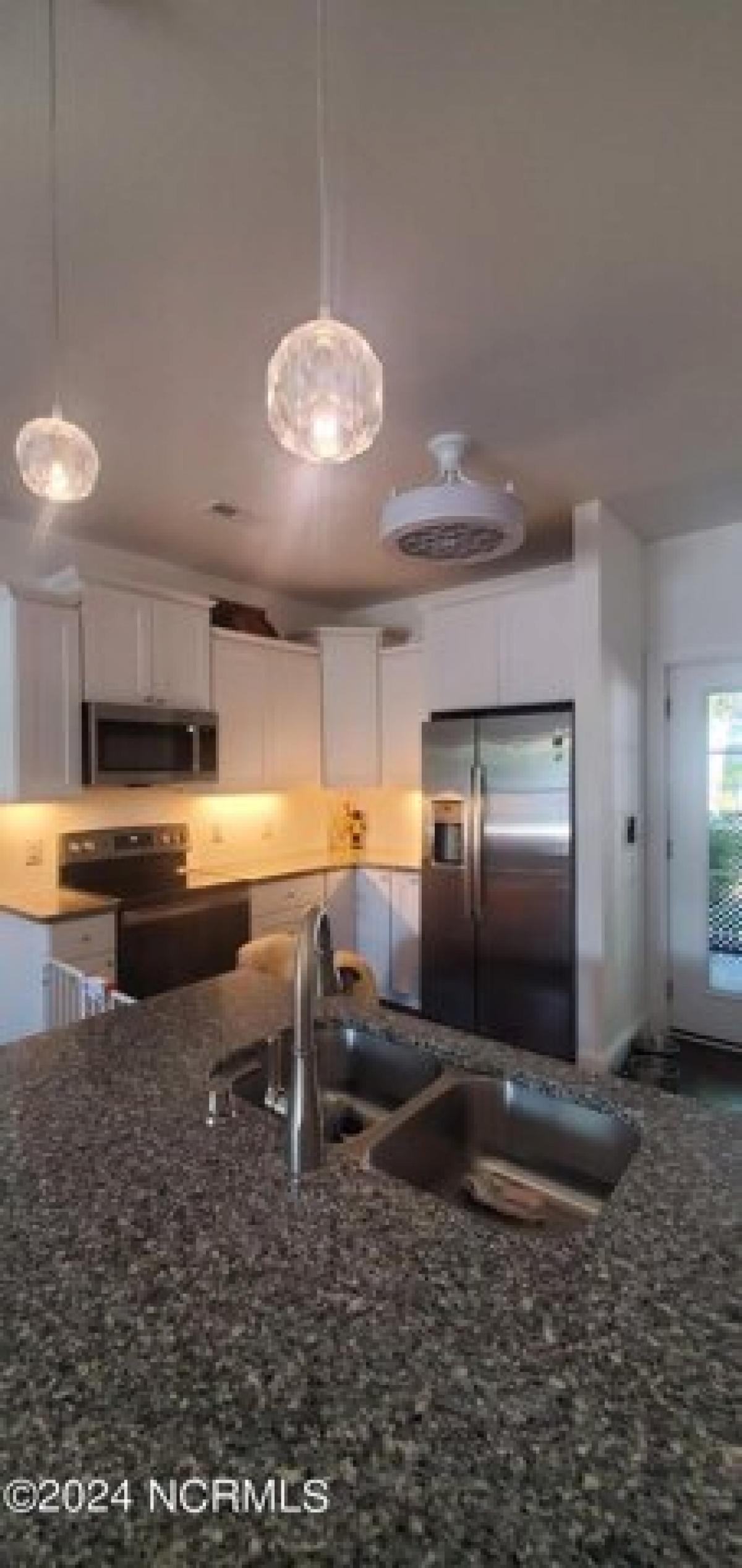 Picture of Home For Sale in Oak Island, North Carolina, United States