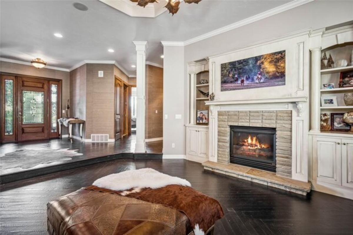 Picture of Home For Sale in Kalispell, Montana, United States