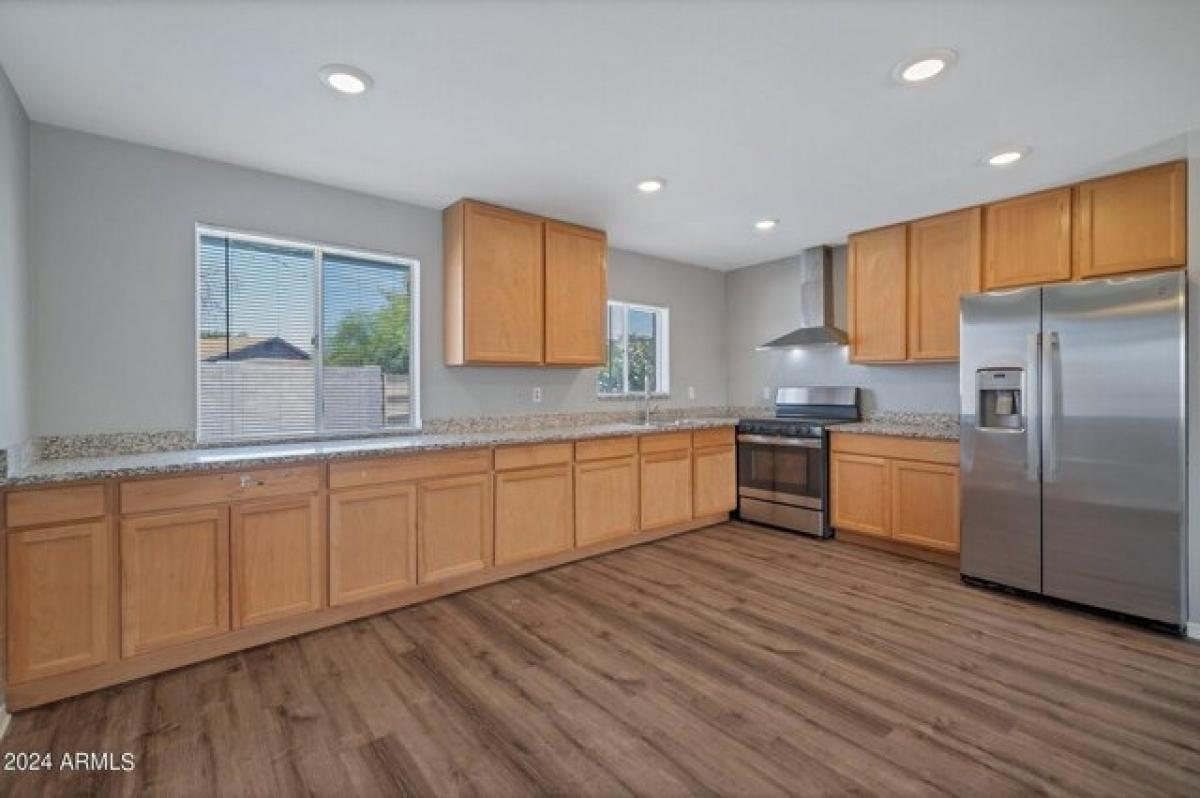 Picture of Home For Sale in Glendale, Arizona, United States