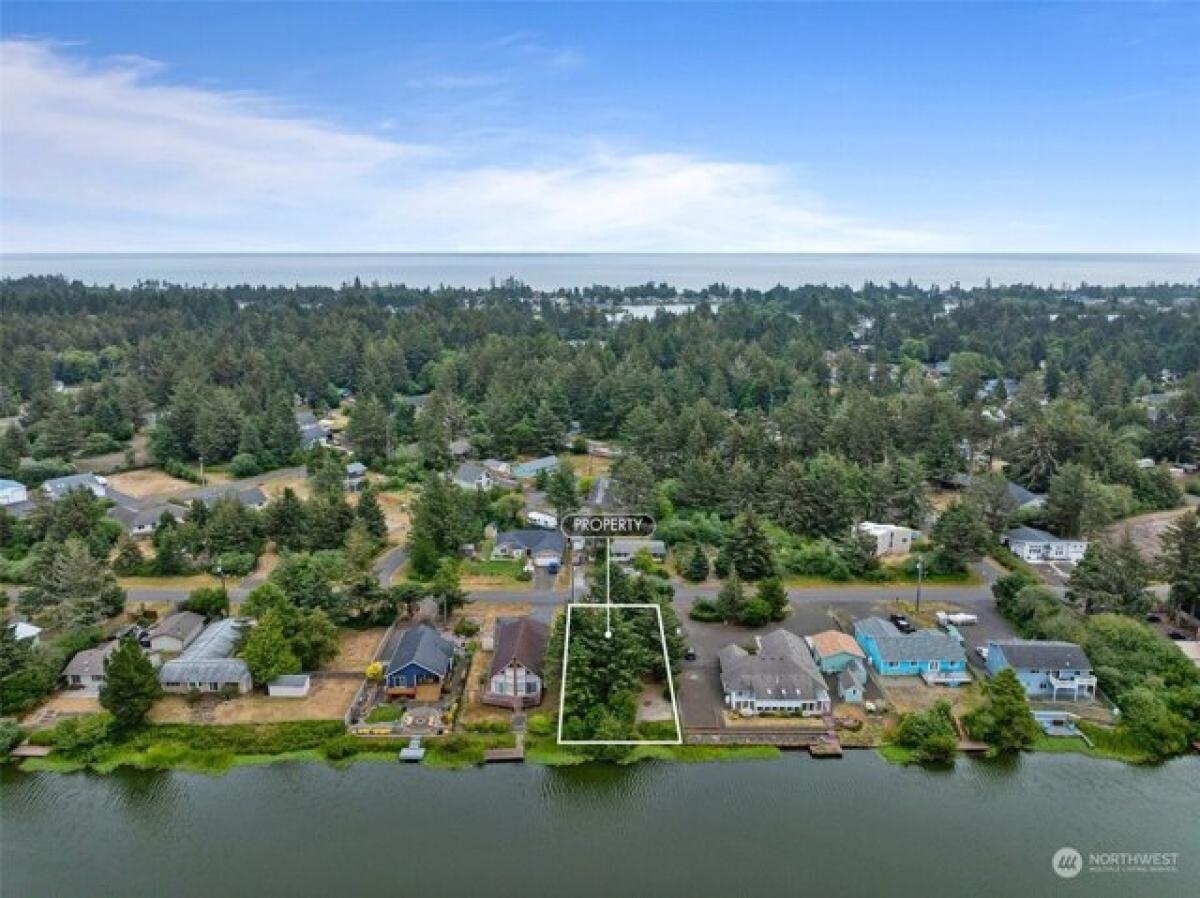Picture of Residential Land For Sale in Ocean Shores, Washington, United States
