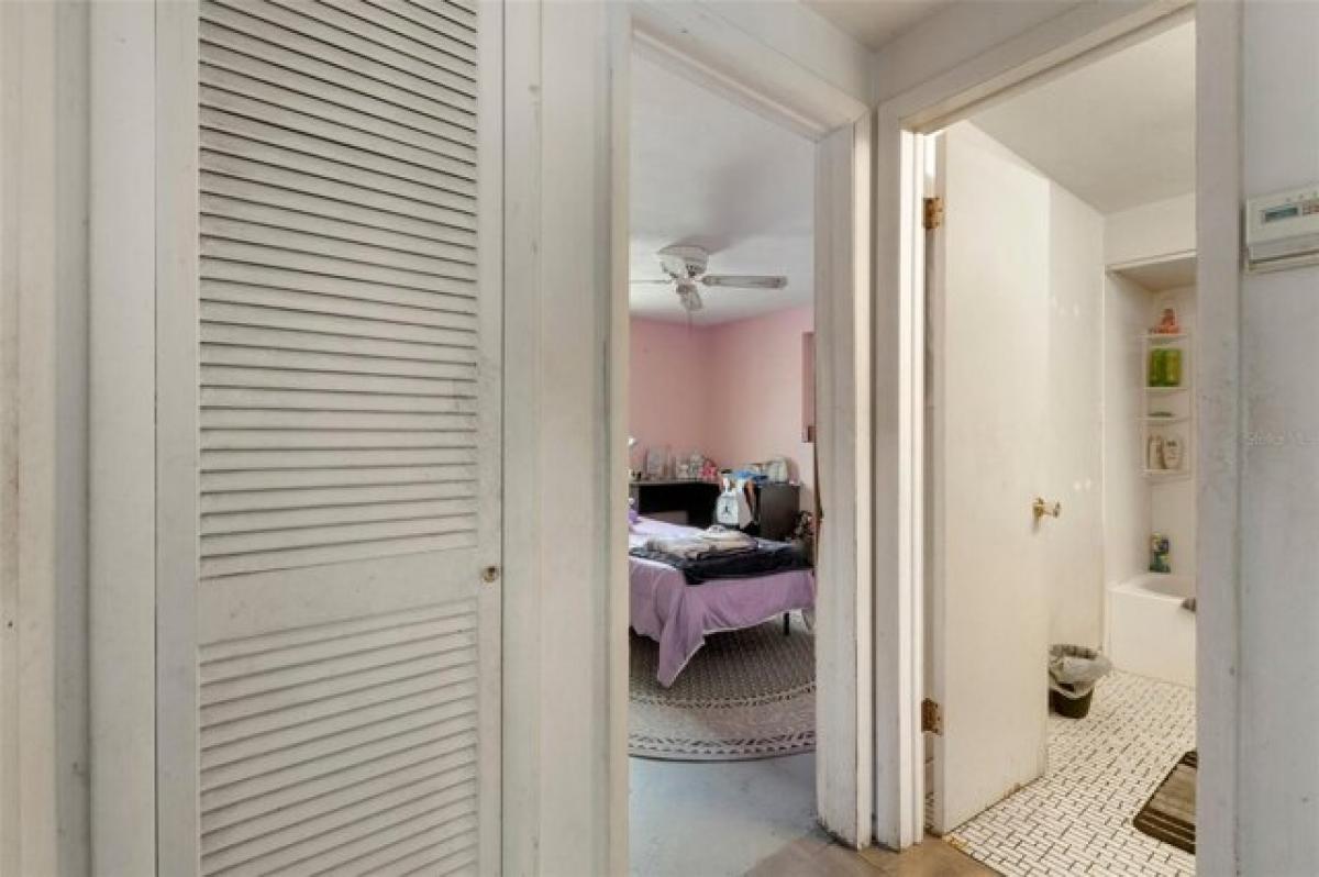 Picture of Home For Sale in Holiday, Florida, United States