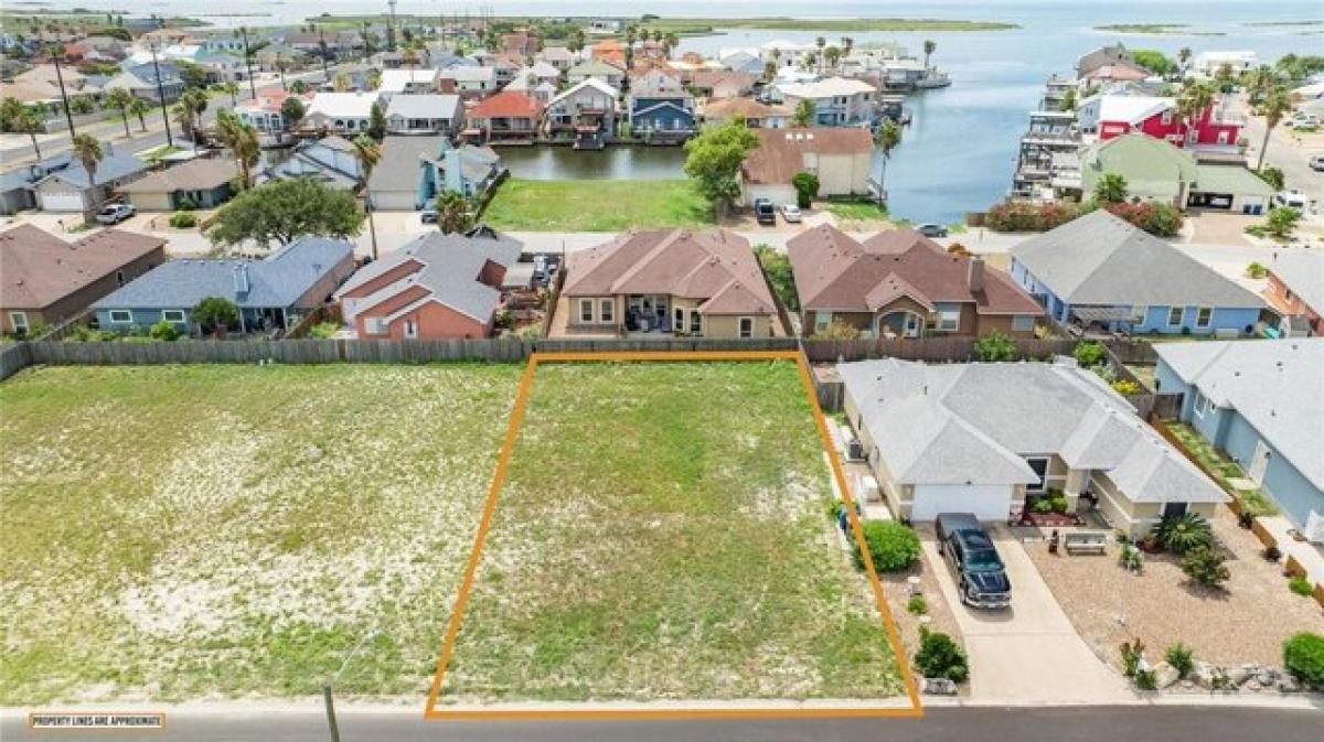 Picture of Residential Land For Sale in Corpus Christi, Texas, United States