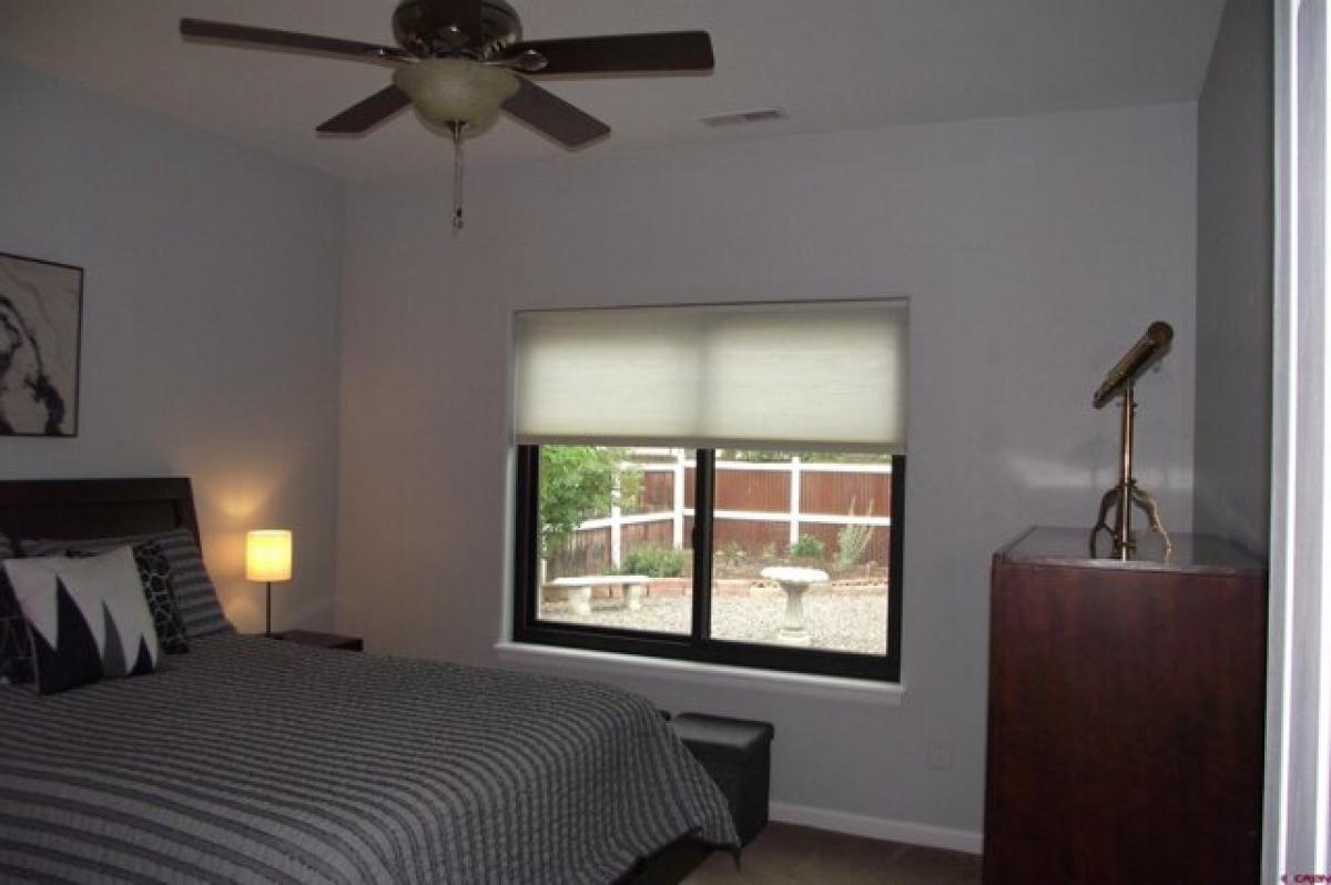 Picture of Home For Sale in Montrose, Colorado, United States