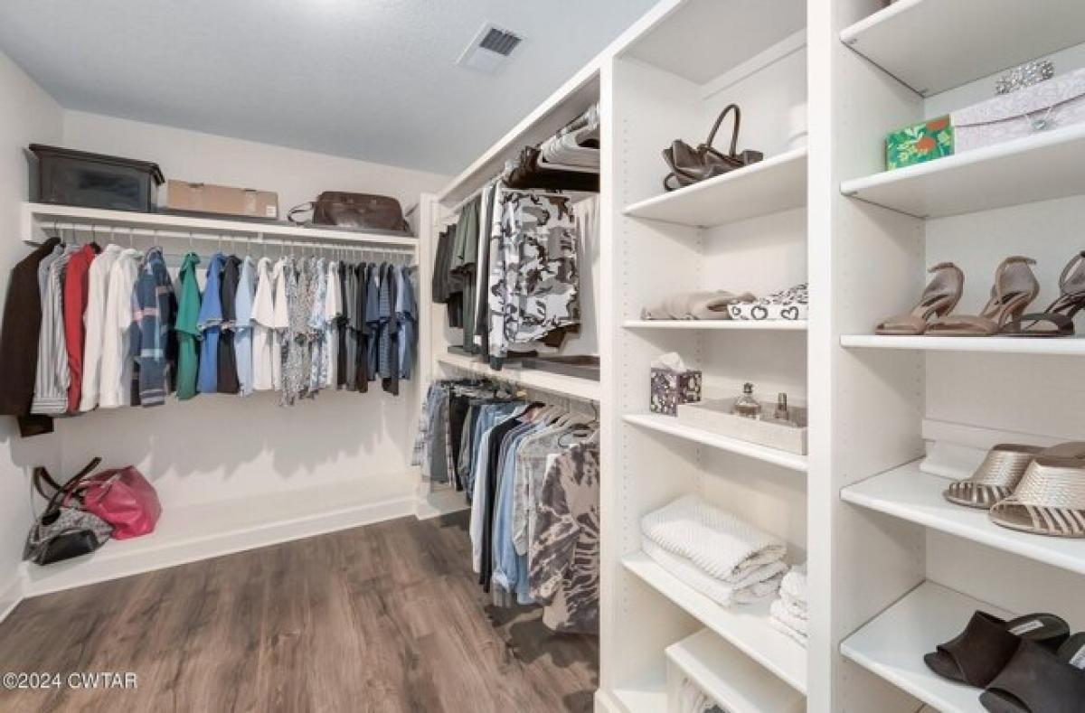 Picture of Home For Sale in Jackson, Tennessee, United States