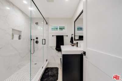 Home For Sale in Encino, California