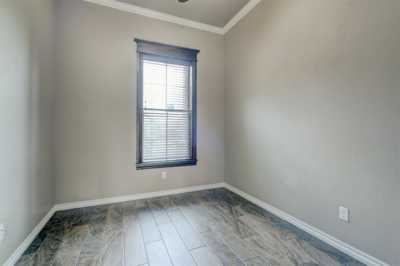 Home For Sale in Mustang, Oklahoma