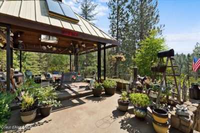 Home For Sale in Pinehurst, Idaho