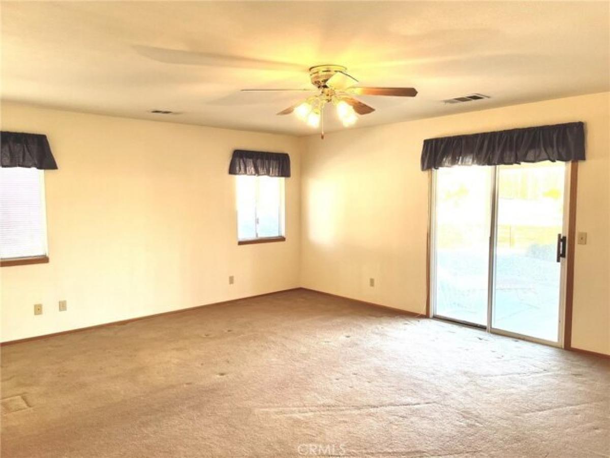 Picture of Home For Sale in Apple Valley, California, United States