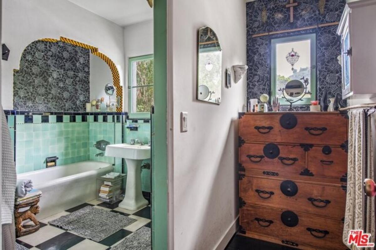 Picture of Home For Sale in Beverly Hills, California, United States